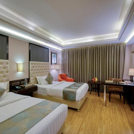 Om Clarks Inn Raebareli Εξωτερικό φωτογραφία