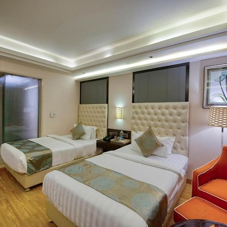 Om Clarks Inn Raebareli Εξωτερικό φωτογραφία