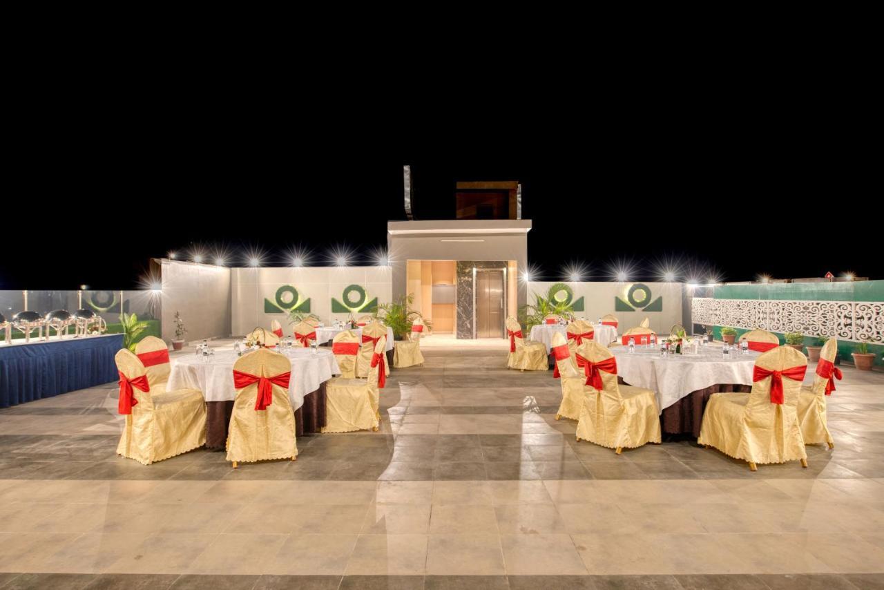 Om Clarks Inn Raebareli Εξωτερικό φωτογραφία