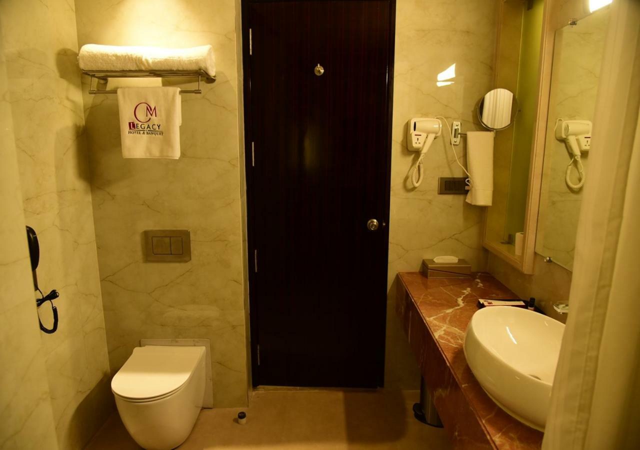 Om Clarks Inn Raebareli Εξωτερικό φωτογραφία