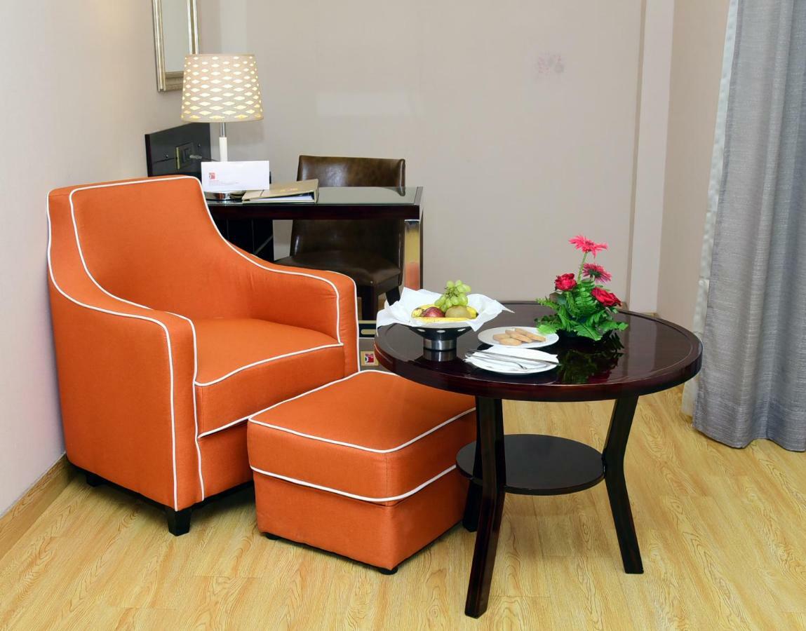 Om Clarks Inn Raebareli Εξωτερικό φωτογραφία